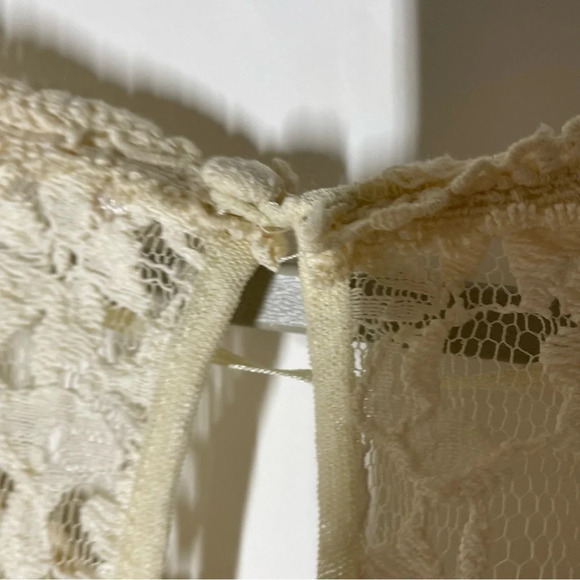 Free People Cream Lace Embroidered Sheer Peplum Top Size Small - Picture 10 of 11